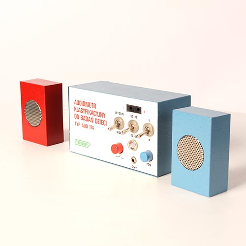 Audiometr klasyfikacyjny do badań dzieci. Typ AUD-174